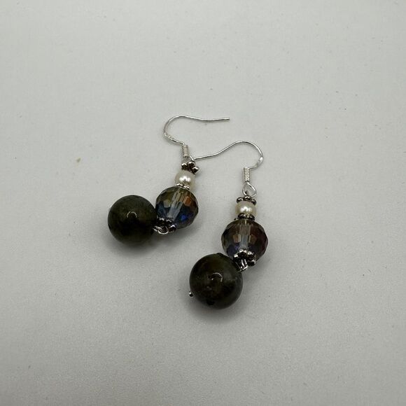 2" Labradorite, faceted glass, pearl and silver tone accent dangle earrings! - Picture 7 of 9